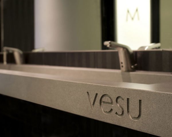 VESUִ