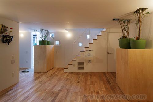 日本为聋哑家庭设计的爱心住宅“roomroom”